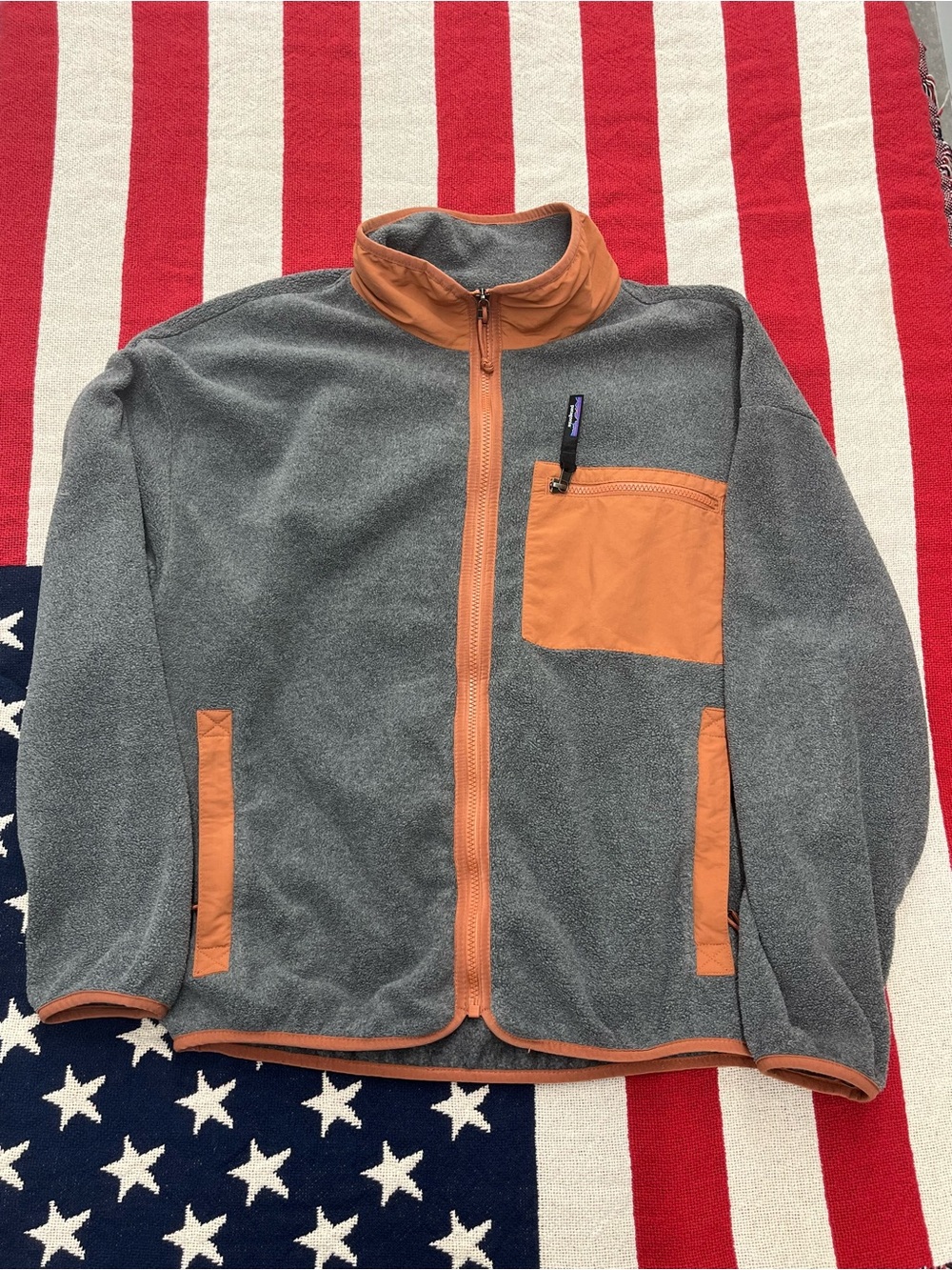 Patagonia Synchilla Gray Fleece Jacket with Orange Accents Women’s Size Large